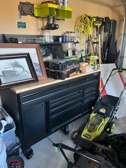Husk Tool Bench