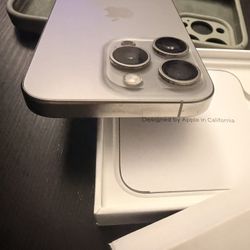 iPhone 15 Pro  Unlocked 256GB