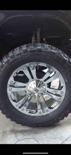24s 24x10 for older ford Or Hummer Just Rims 
