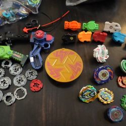 Massive Beyblade Lot – 100+ Pieces (Burst, Metal Fusion, Launchers & Parts)
