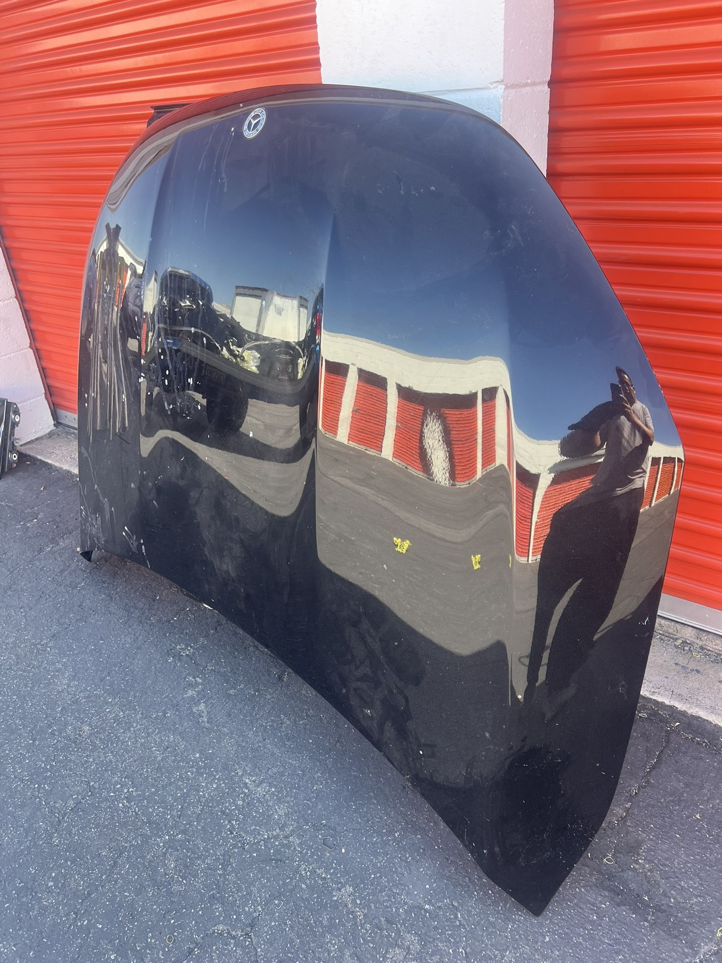 2022-2024 EQS SUV MERCEDES BENZ FRONT HOOD BONNET ORIGINAL OEM BLACK COLOR IN GOOD CONDITION