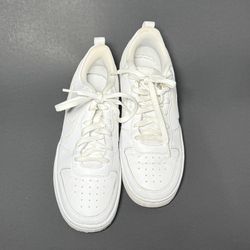 Nike Court Boroughs 7Y