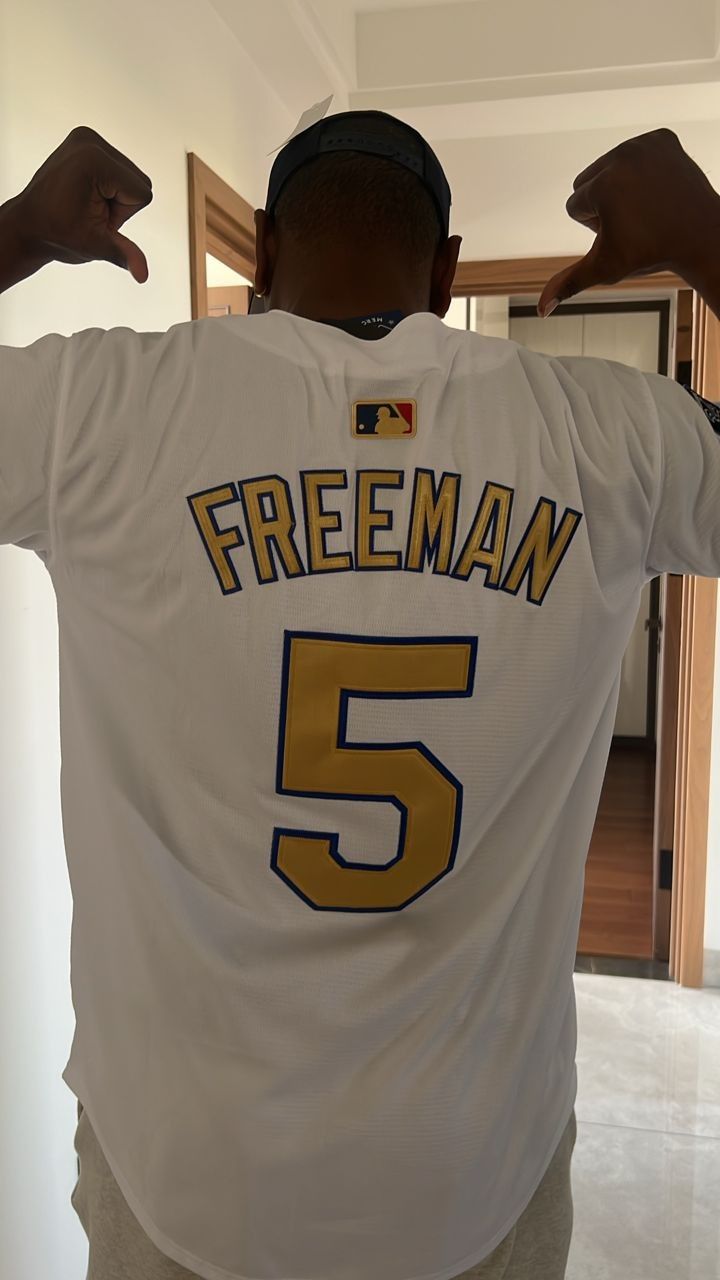 Los Angeles Dodgers World Series Champions Gold Collection Jersey