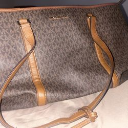 Michael Kors Bag $40 OBO!