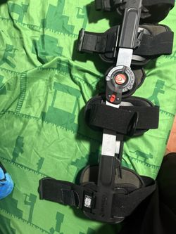Knee Brace