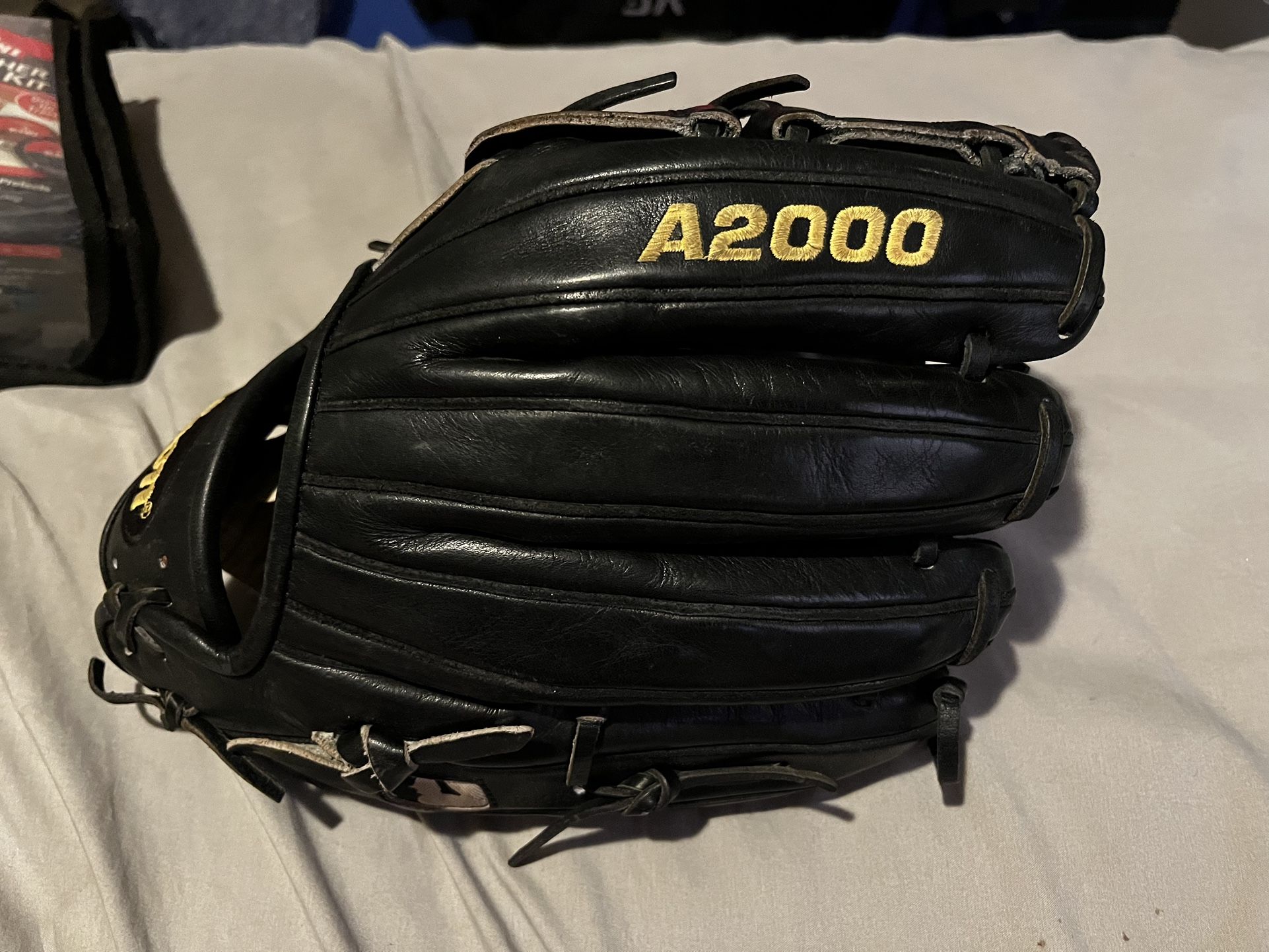 Wilson A2000 Ck22 Model, Lefty, 11.75 Glove Size With Leather Care Kit 