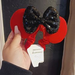 Minnie Mouse Scrunchie