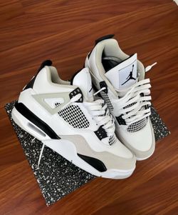 Jordan 4’s Military black