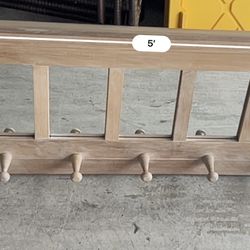Hook Rack With 7 mirrors in great Condition 