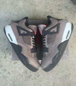 Air Jordan 4 Retro Taupe Haze