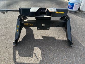 Fifth wheel receiver hitch