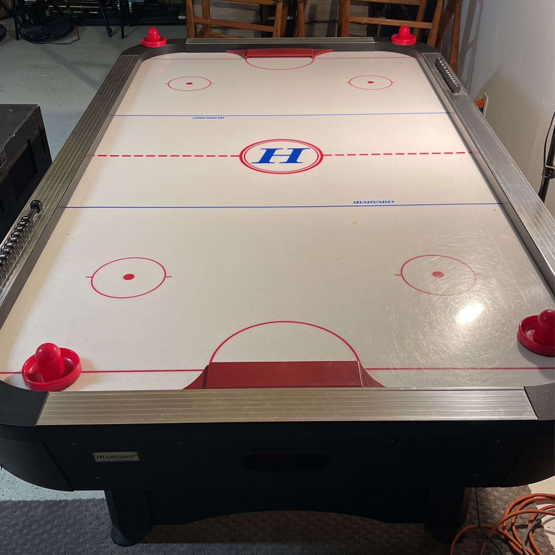 Air Hockey Table
