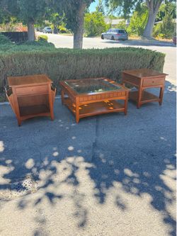 Thomasville impressions three-piece coffee table set