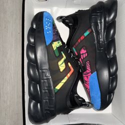 Versace chain reaction 