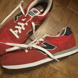 New Balance Size 11 , 15$