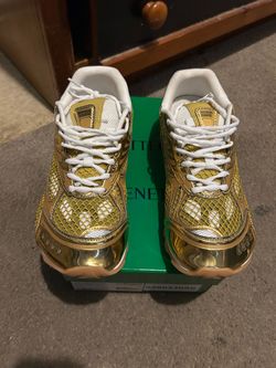 Bottega Veneta Orbit Sneakers Gold