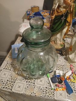 Green Glass Apothecary Jar VTG Pumpkin Pot Belly Cookie Canister