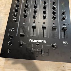 Numark M6 USB 4-channel mixer