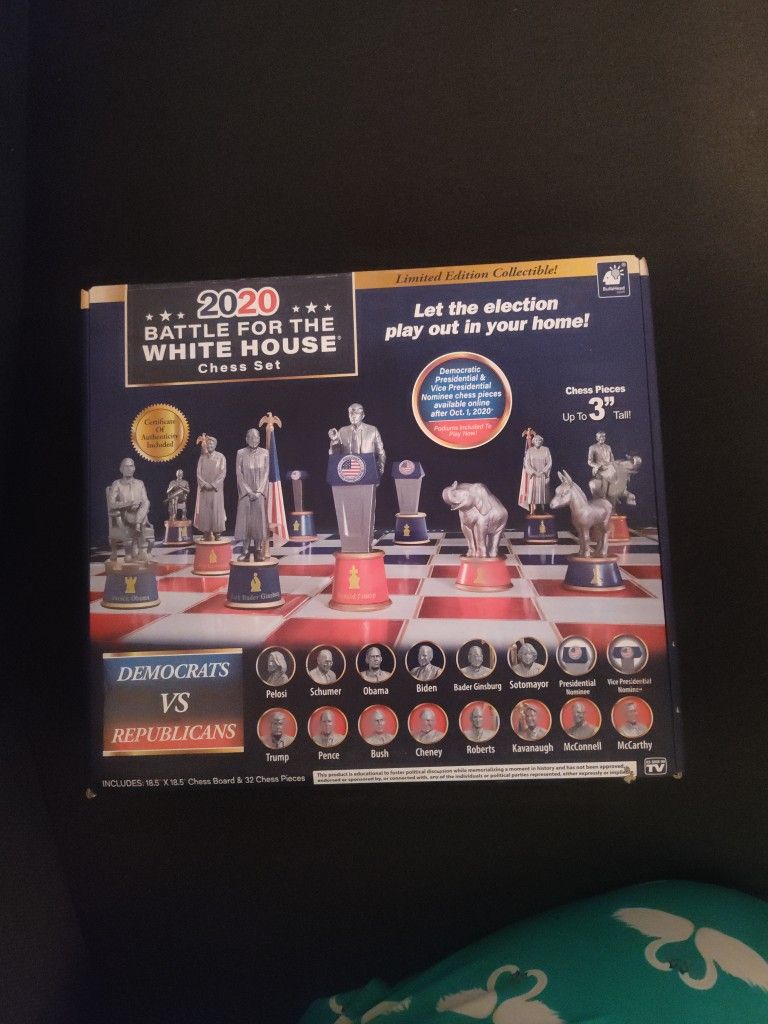 2020 Mint Condition Chess Set