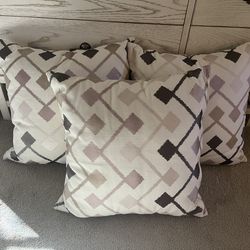 Accent pillows