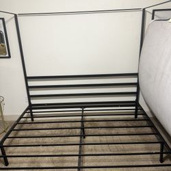 King Metal Bed Frame 
