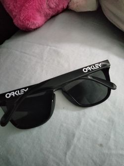 Okley glasses