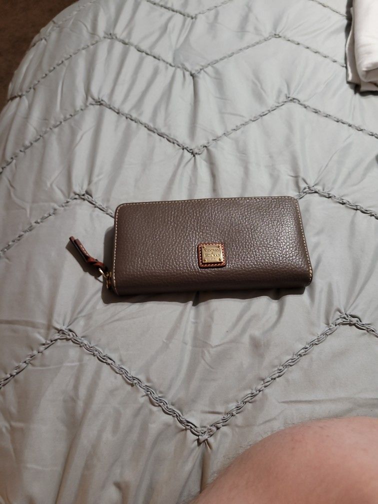 Elephant Pebble Grain Dooney & Bourke Clutch Wristlet