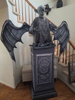 Animatronic Gargoyle