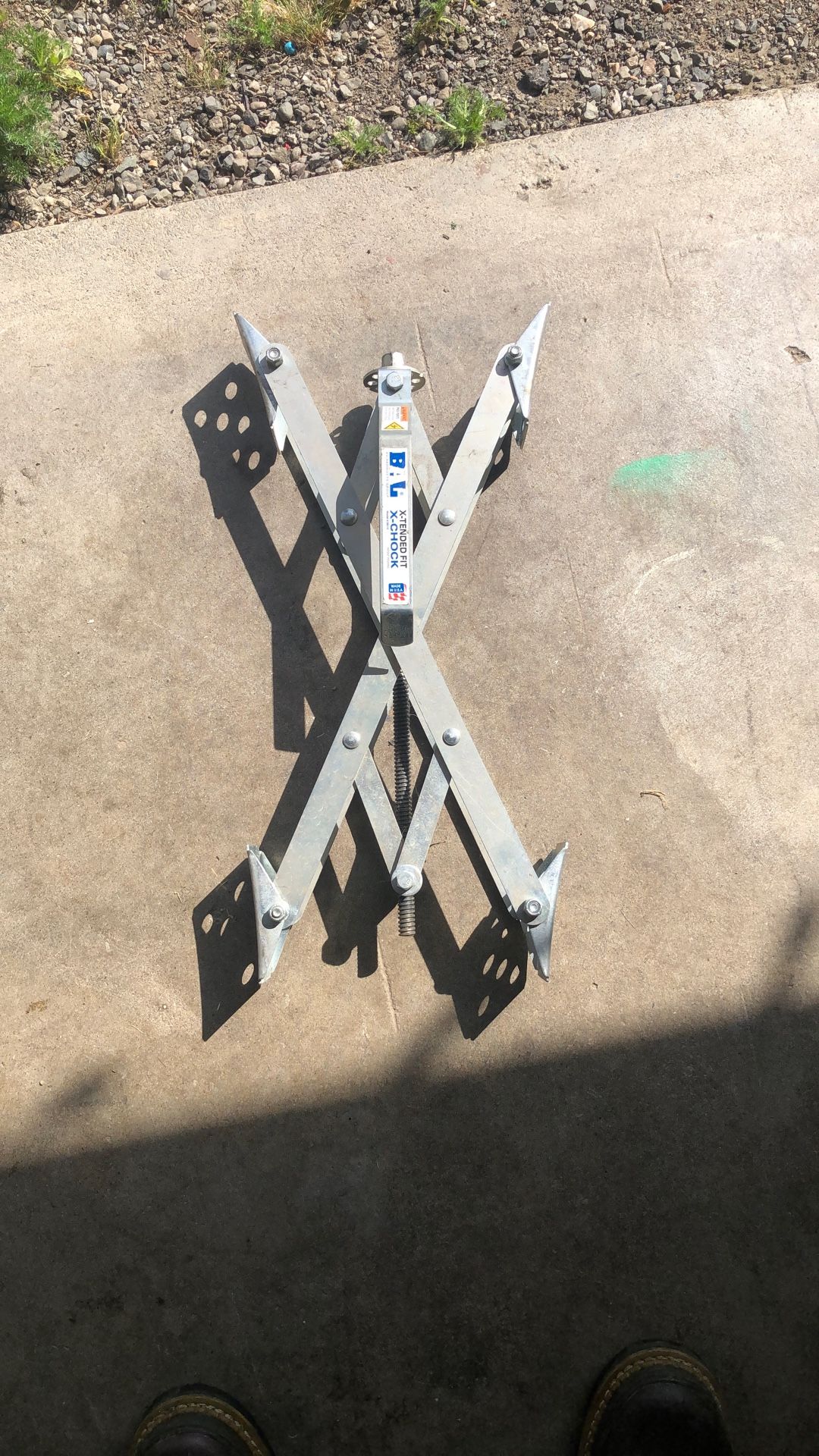 X Chock Trailer Tire Chock