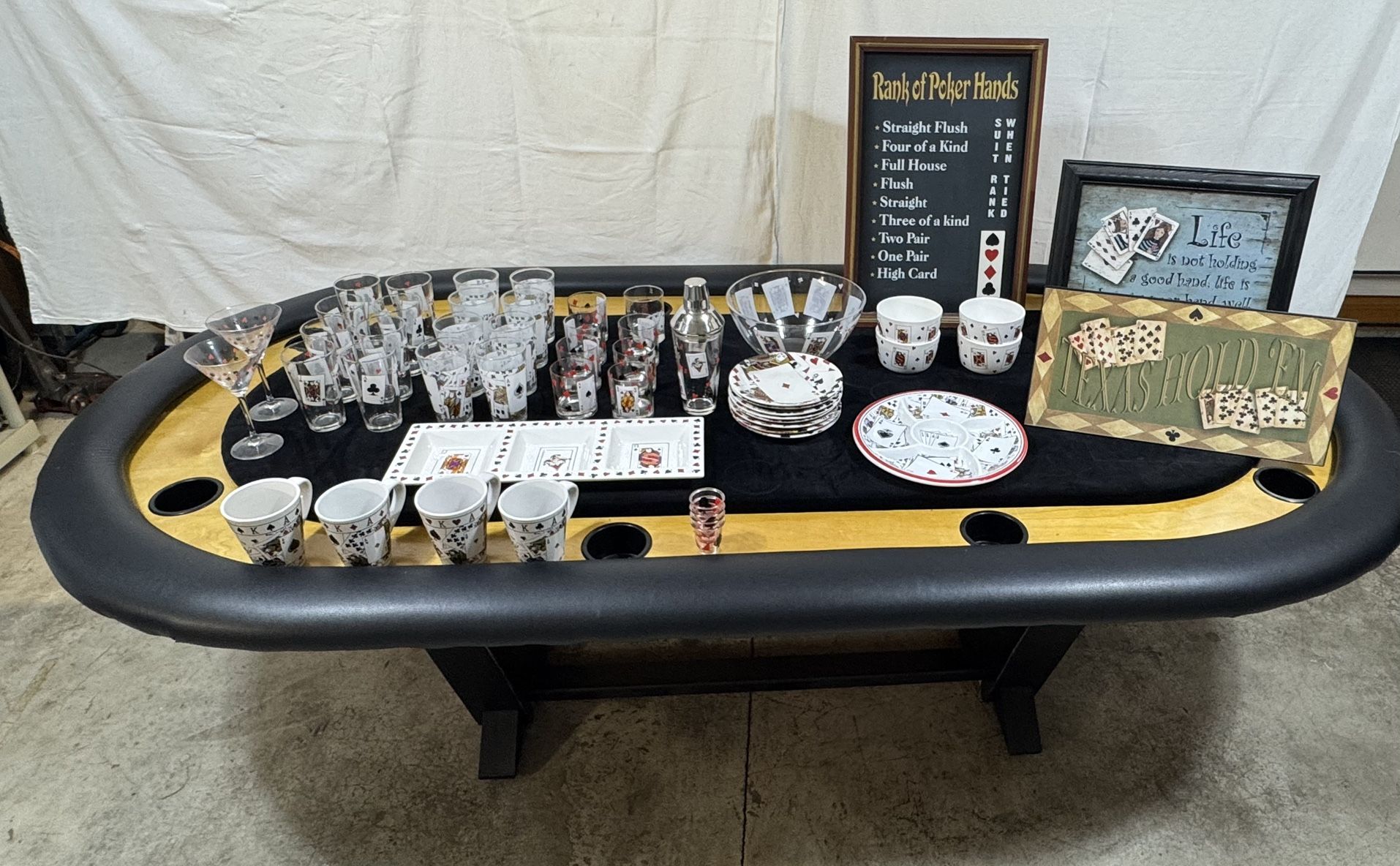 Custom Poker Table & Accessories