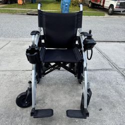 Zip’r Folding Wheel Chair