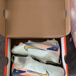 Nike Zoom Mercurial Vapor 16