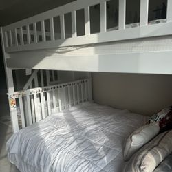 Double full Bunk Bed With Mattresses 