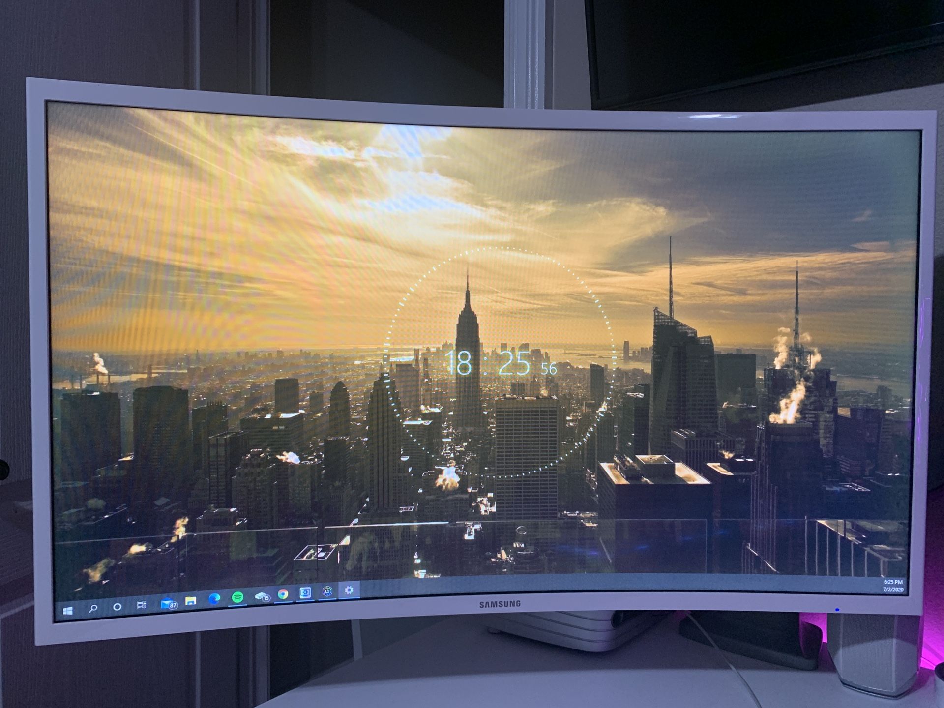 Samsung curved monitor 32in