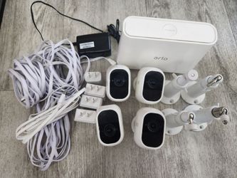 Arlo Pro 2 Wireless Security Camera System – 4 Cameras + Base Station