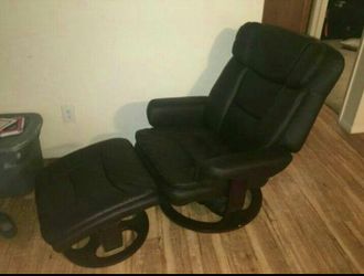Brand NEW leather Chair set