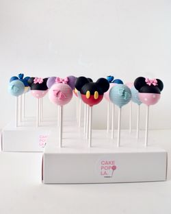 Baby shower decor, custom cakepops
