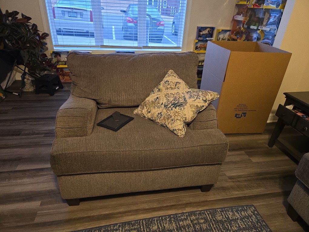 Love Seatchair end tables and Dining Room Set for Sale