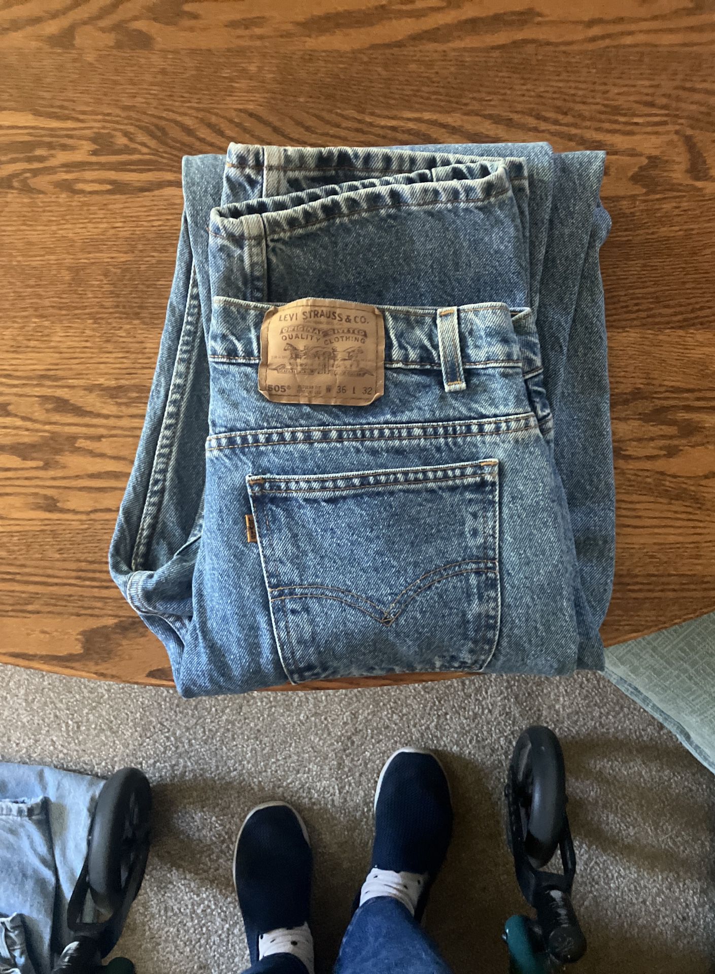 Levi 505 Straight Leg Jeans 👖 Size 36X32 .. Used But Very Good Condition