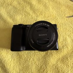 Sony A6100 