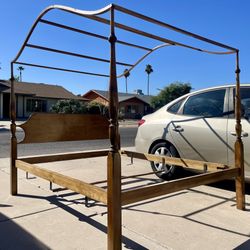 Gorgeous Vintage Antique Hagerty Queen Maple Wood 4 Poster Canopy Bed