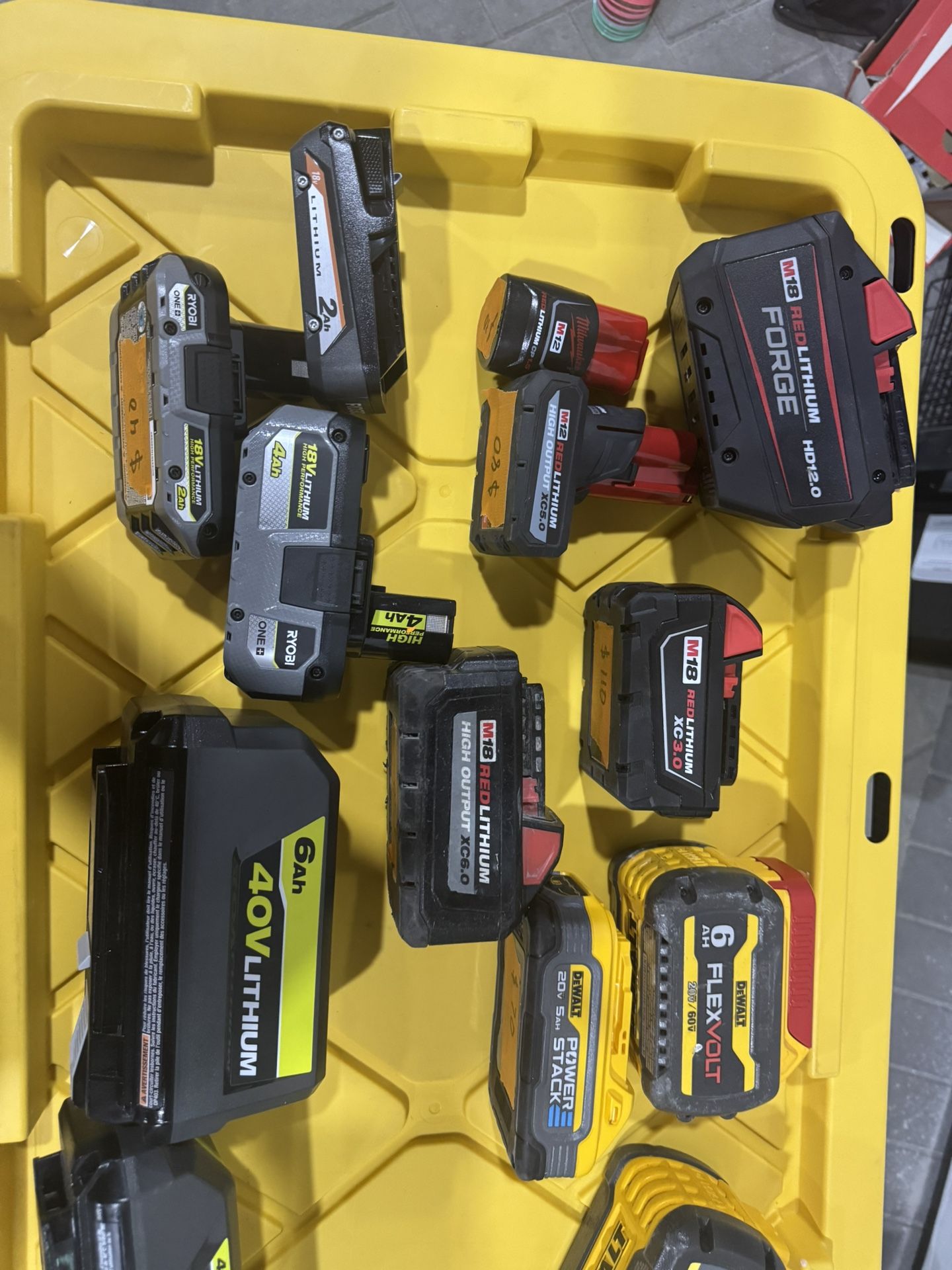 BaterĂas Dewalt RyoBy Milwaukee