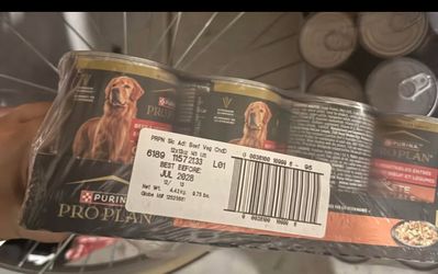Purina wet dog food