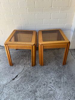 Vintage pair of 1980s oak end tables with beveled smoked glass inserts
