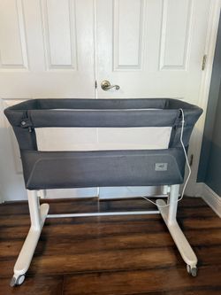 Vavasoo Rocking Bedside Bassinet