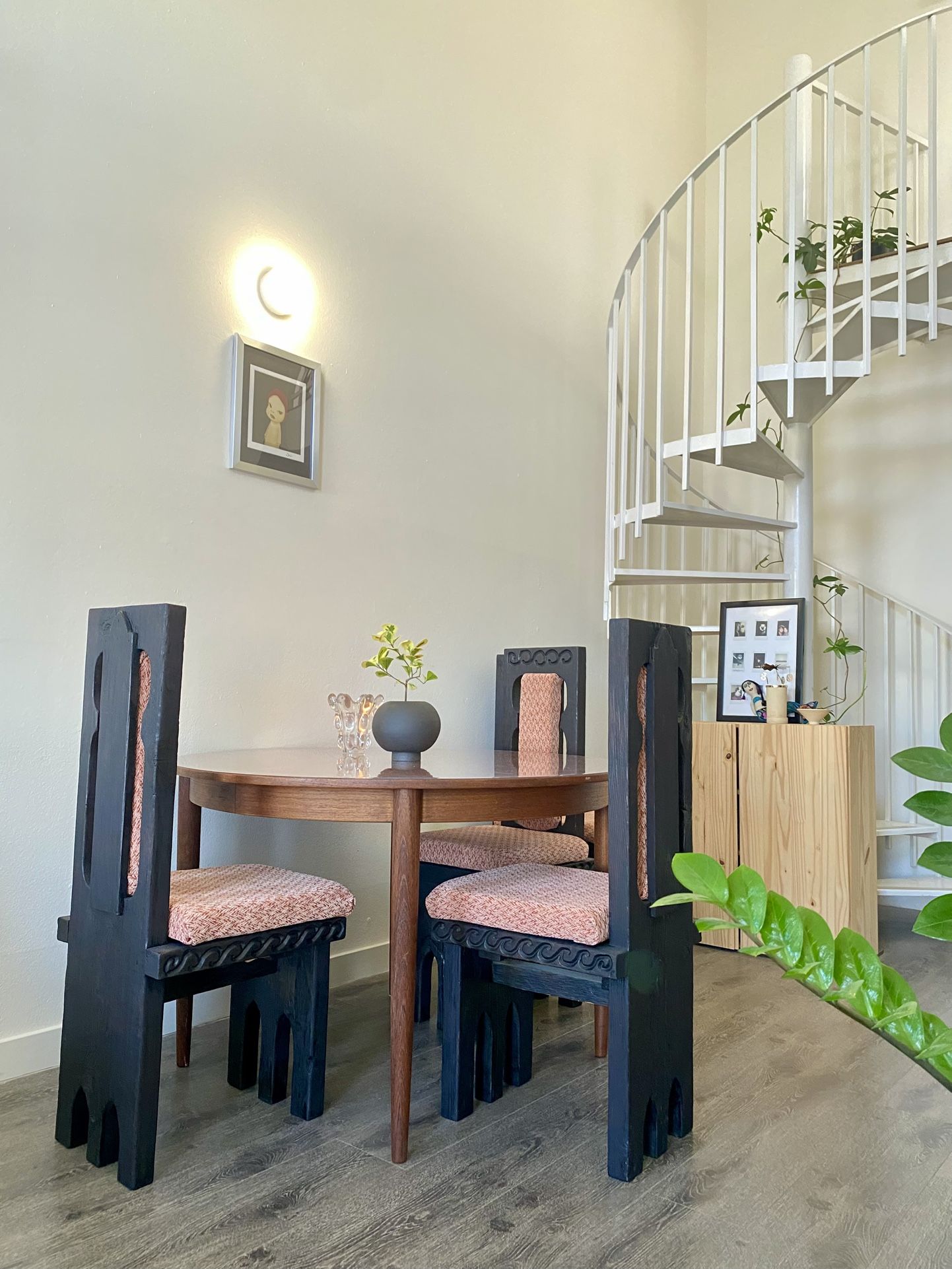 Vintage Dining Or Accent Chairs 