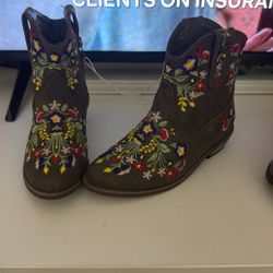 Size 11 Girl Boots