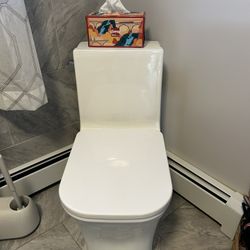 Swiss Madison Toilet