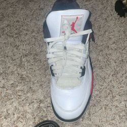 Air Jordan 4s 