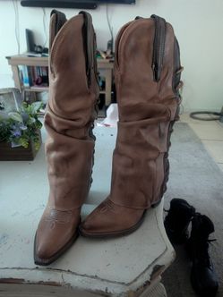 Woman's boots